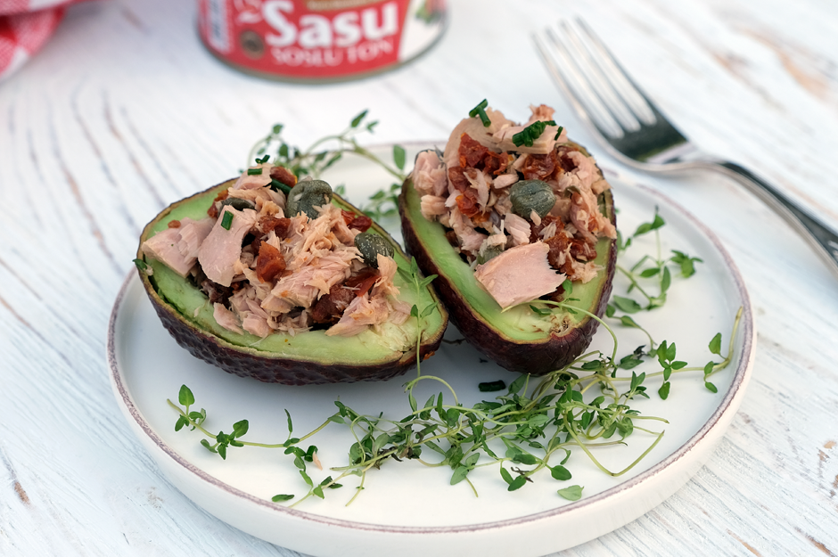 Kuru Domatesli Avokado Dolma